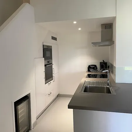 דירה Tres Beau Duplex, 2 Chambres, Parking Prive, A 5 Minutes סן-מקסים